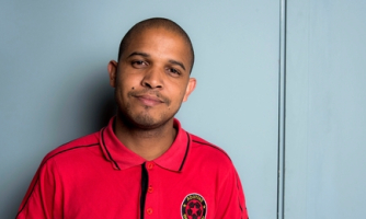 Afrique du Sud. Demandez une enquête sur le harcèlement subi par Thapelo Mohapi